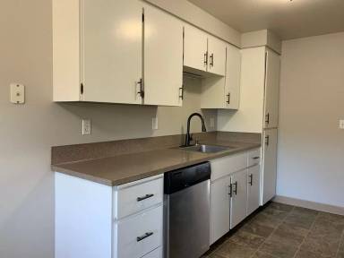 Main picture of 2605 T St