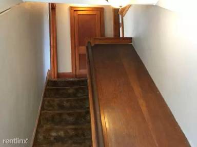 Main picture of 300 Melrose Ct
