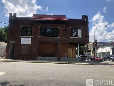 Main picture of 555 Bloomfield Ave