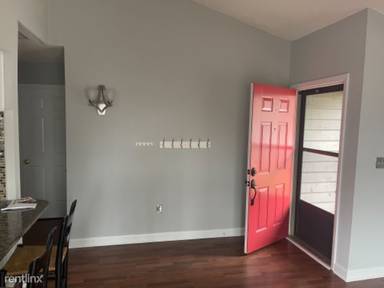 Main picture of 484 Lazywood Ln