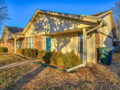 Main picture of 1213 Clearwater Dr