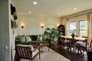Main picture of 3816 Buena Vista Pike