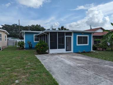 Main picture of 2459 17th Ave N