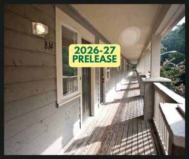 Main picture of 714 Martin Luther King Jr Blvd