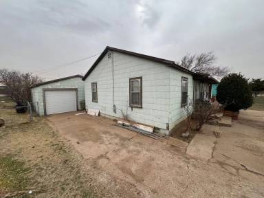 Main picture of 2012 E 47th St