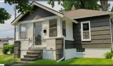 Main picture of 131 E Marshall St