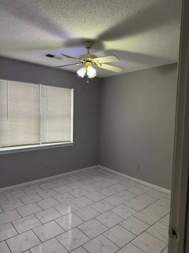 Main picture of 331 E Gilmore St