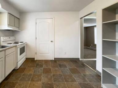 Main picture of 1512 N Woodridge Ave