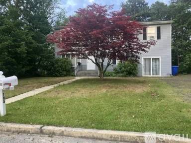 Main picture of 165 Leeward Rd