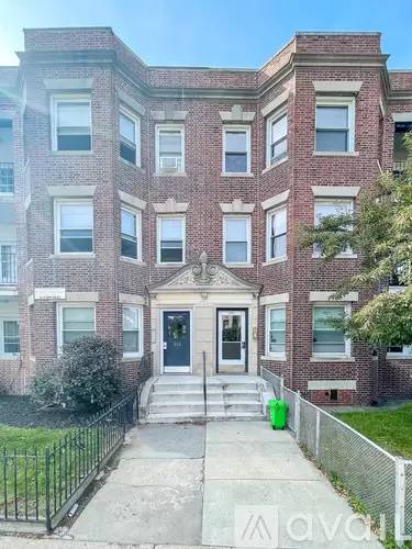 Main picture of 209 Chestnut Hill Ave