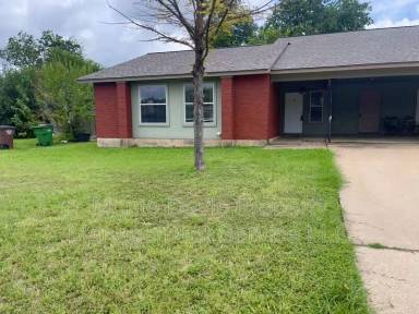 Main picture of 1101 Country Aire Dr