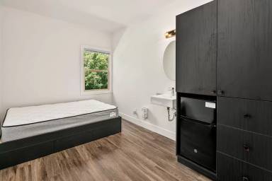 Main picture of 1633 17th Ave