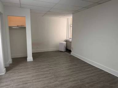 Main picture of 50 Chestnut St