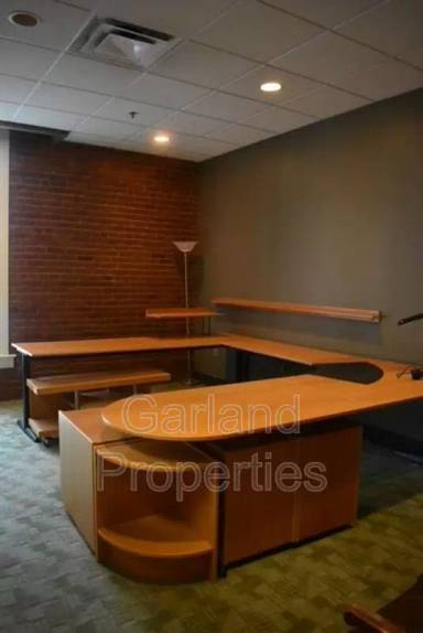 Main picture of 10 Church Ave SE