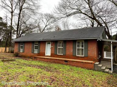 Main picture of 540 E University Dr