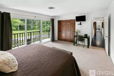 Main picture of 5267 Fountain Head Ln