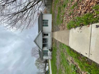 Main picture of 1425 S 14th St