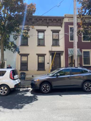 Main picture of 114 Jefferson St