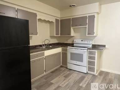 Main picture of 4821 Lovell Ln