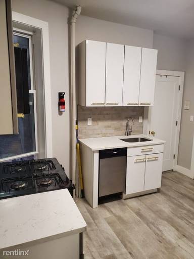 Main picture of 5004 Palisade Ave