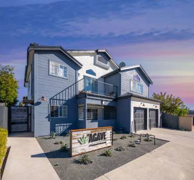 Main picture of 4421 48th St