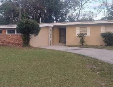Main picture of 3703 Indian Woods Rd