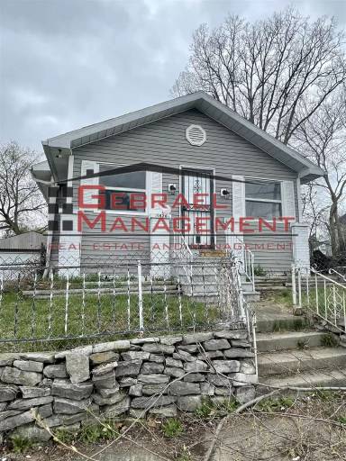 Main picture of 1426 Clancy Ave