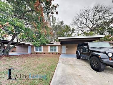Main picture of 6909 Anoka Dr