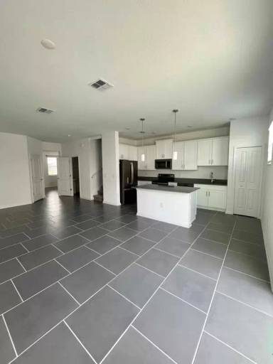 Main picture of 7621 Danube Rd