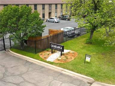 Main picture of 1421 S 12th St