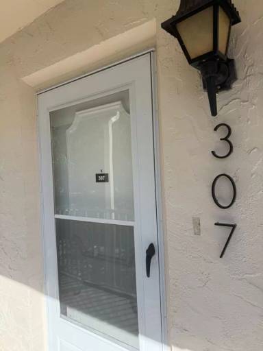 Main picture of 820 Virginia St