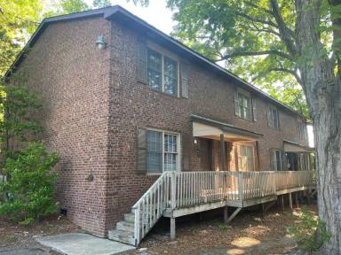 Main picture of 408 Chamberlain St