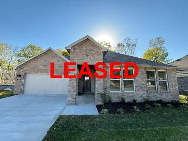 Main picture of 2929 Meridian Pl