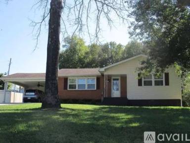 Main picture of 1410 W 2nd St