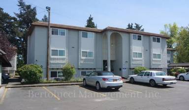 Main picture of 569 Greenwood Dr NE