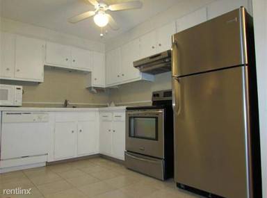 Main picture of 24 Williamsburg Ct