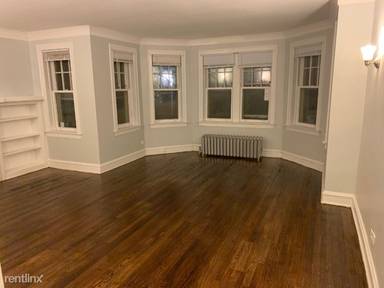 Main picture of 5409 S Drexel Ave