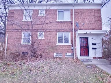 Main picture of 17703 Harvard Ave