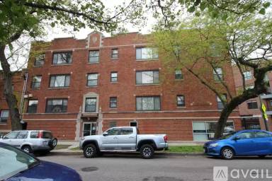 Main picture of 2245 W Barry Ave