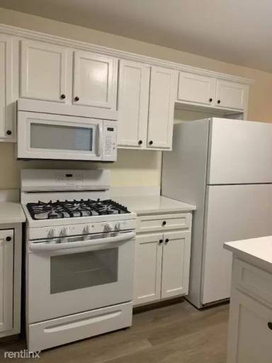 Main picture of 5560 Hiram Lithia Springs Rd