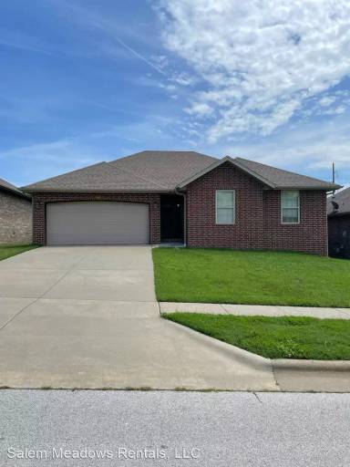 Main picture of 3546 S Juniper Ave