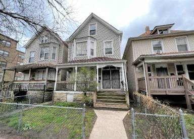 Main picture of 2879 E 77th St