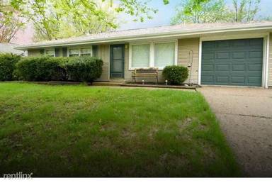 Main picture of 1911 W White Oak Dr