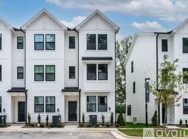 Main picture of 1532 Crescent Townes Way