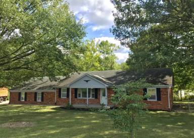 Main picture of 2343 W 166th St