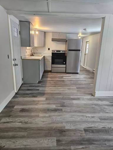 Main picture of 16 Pine Air Ct