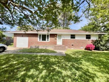 Main picture of 7710 Nancy Dr