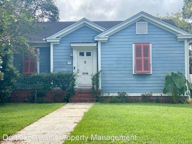 Main picture of 195 Gordon St