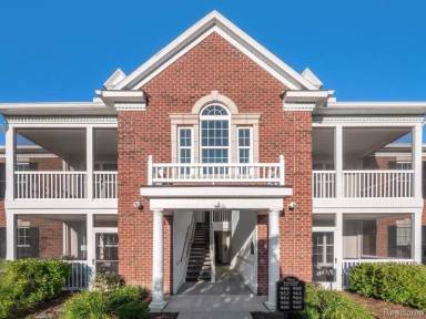 Main picture of 952 W Summerfield Glen Cir