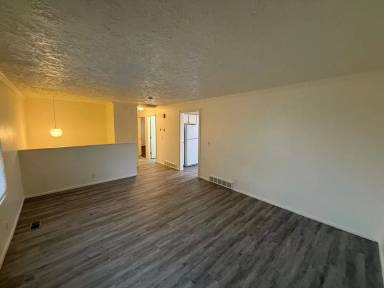 Main picture of 4457 S Woodgrove Dr